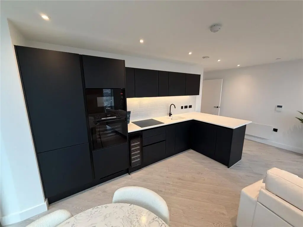 利兹大学旁1b1b公寓，2xx包bill、