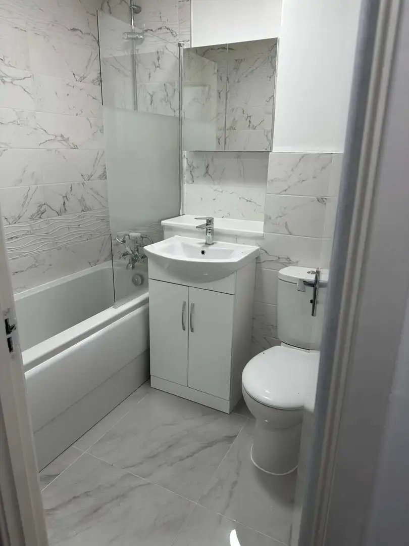 考文华威大学附近1b1b转➗ 送家具 包bill