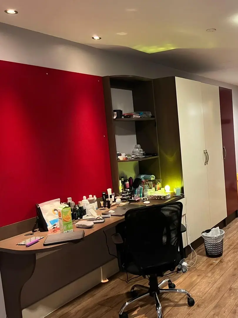 低價出倫敦象堡studio，LCC/KCL友好！