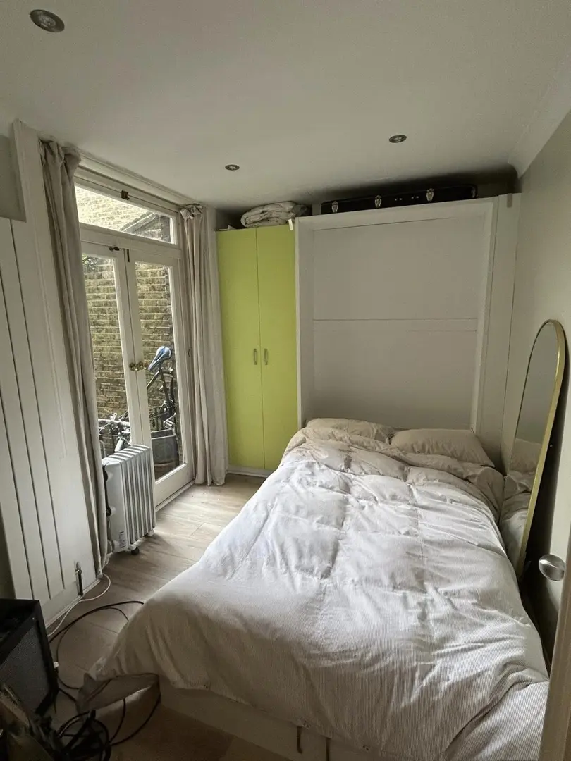 Bristol两室两卫转租 200pw双主卧