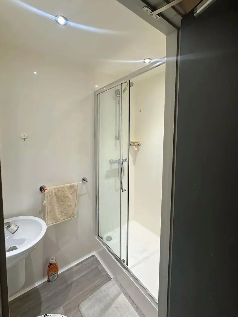 布里斯托studio转租，通勤省心✨