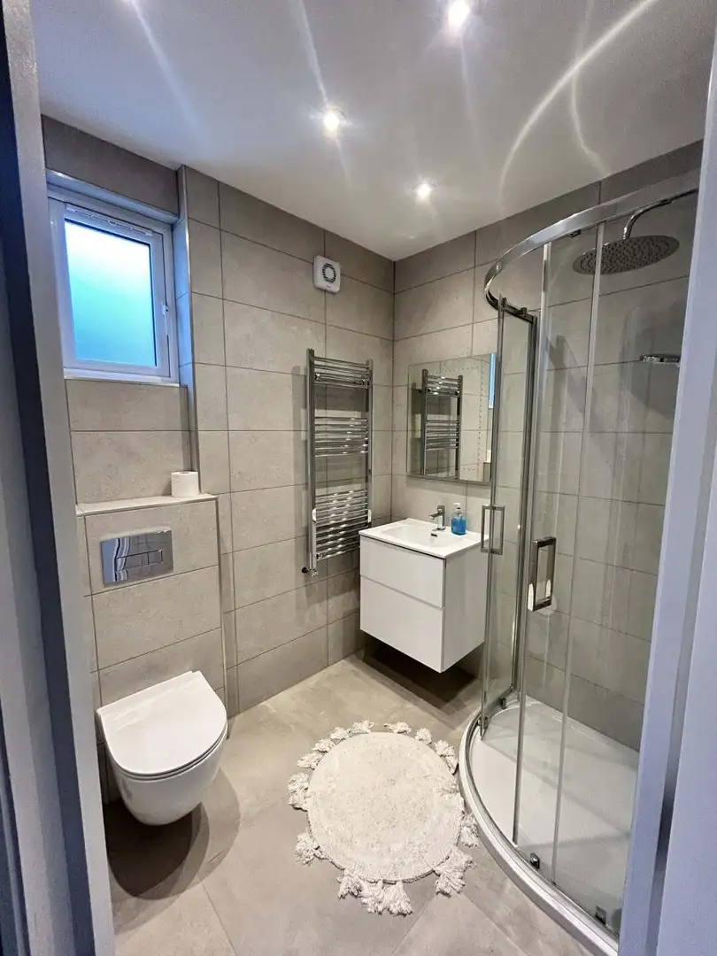 布里斯托轉2b2b次臥 獨衛（離新校區超近版