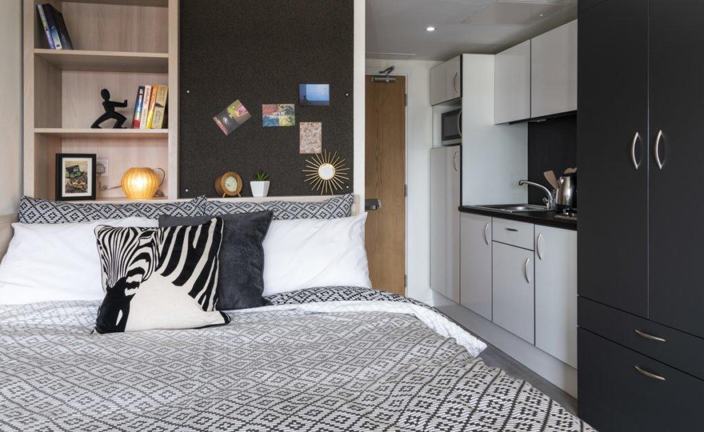 在伦敦或许你需要一个有空调的公寓