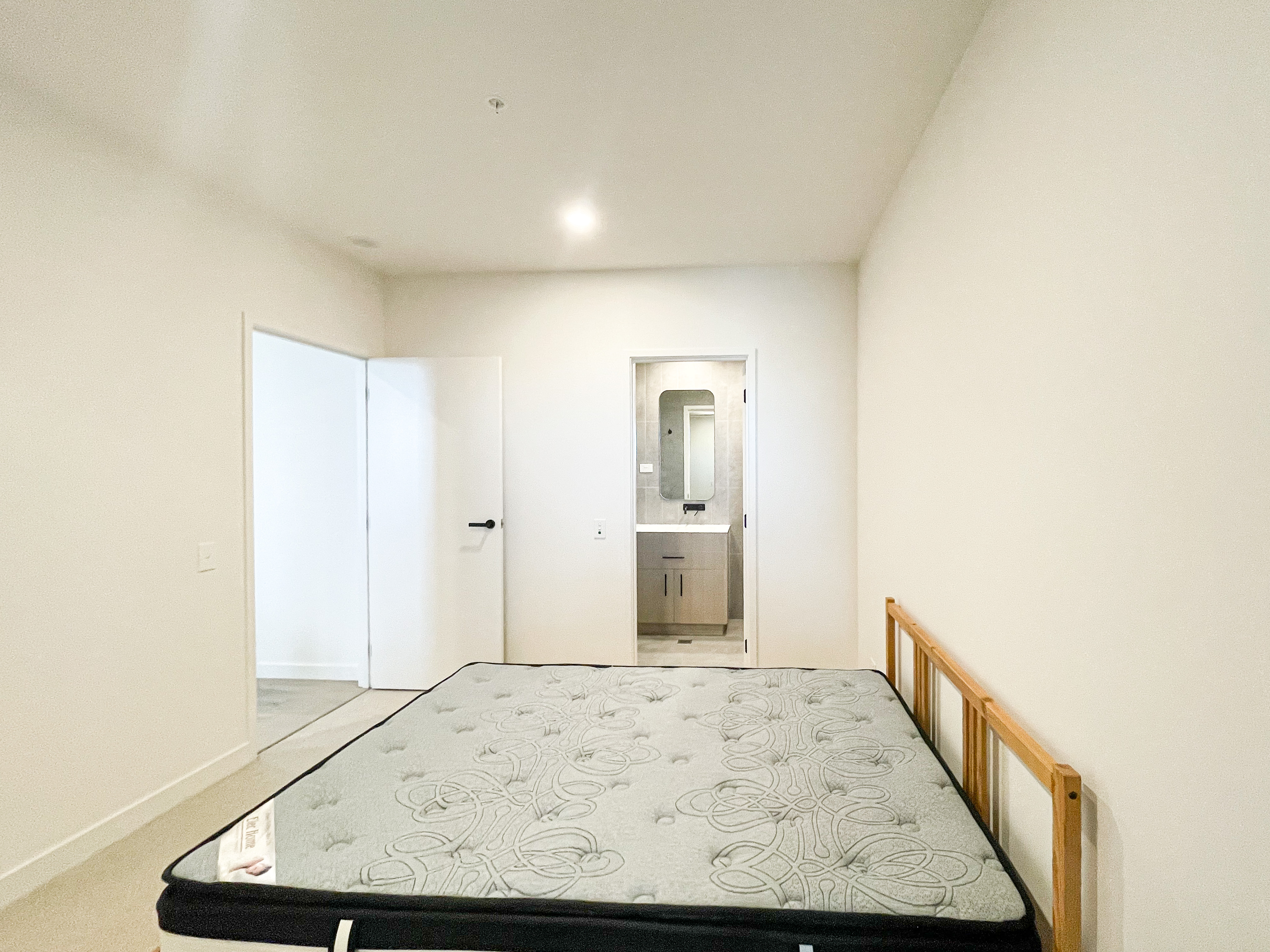 墨尔本Unichomeclayton mcity 2b2b品牌公寓好不好