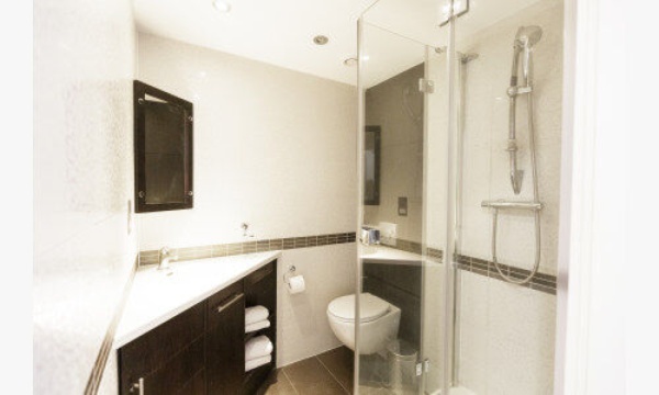 金斯顿大学租房多少钱 加拿大金斯顿租房