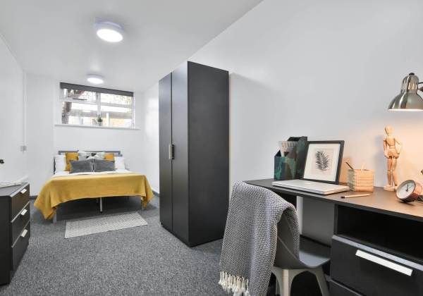 KCL大学金融专业世界排名：揭秘其全球声誉与影响力