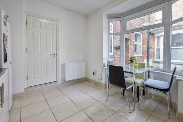 兰加拉学院相当于国内 兰加拉学院是大学吗