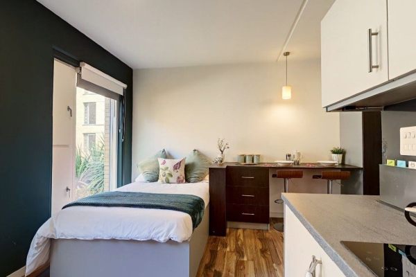 阿德莱德大学一年花费人民币