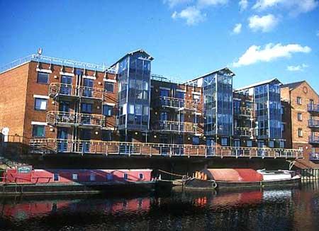 利兹租公寓 英国利兹留学怎么找房子