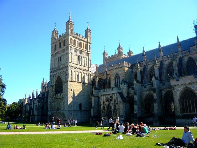 英国埃克塞特留学生租学生公寓 英国埃克塞特留学生怎么租房