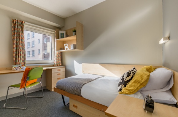 新加坡留学生如何找房 新加坡租房多少钱一个月