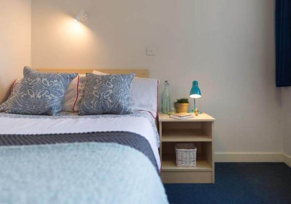 朴茨茅斯学生公寓Studio招租