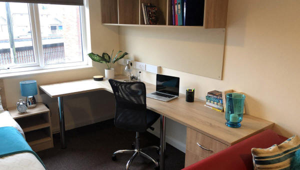 美国洛杉矶留学租公寓 美国留学生在洛杉矶怎么找公寓