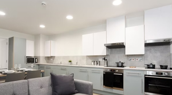 美国洛杉矶留学生租学生公寓 洛杉矶留学生如何找房