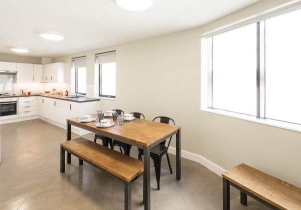 奥克兰租公寓 新西兰留学在奥克兰怎么找学生公寓