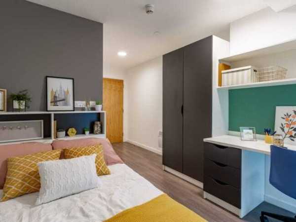 普利茅斯学生公寓Studio招租