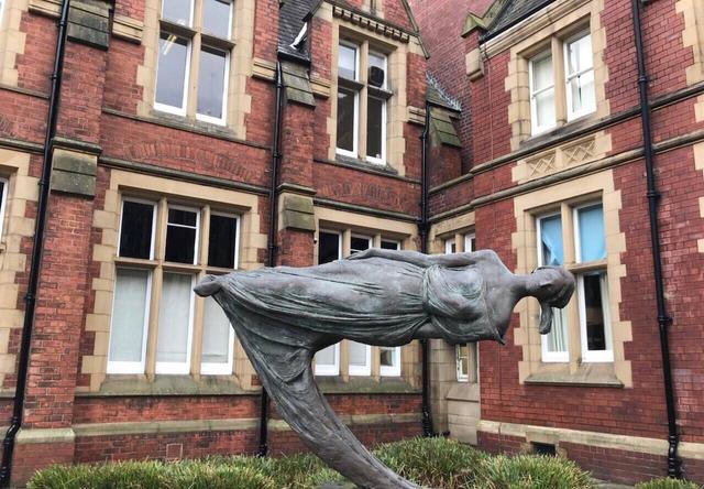 英国利兹留学生租公寓 英国利兹留学生如何找学生公寓