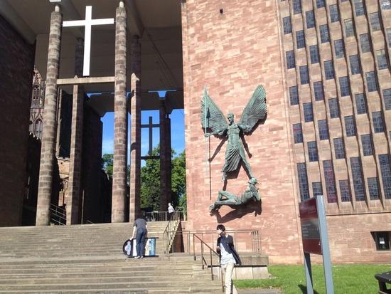 英国考文垂大学学生宿舍注意事项 考文垂大学附近租房费用