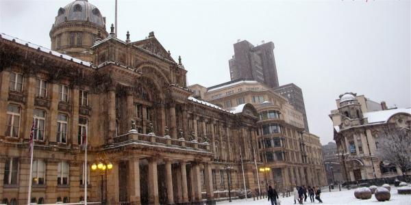 英国伯明翰留学生租学生公寓 英国伯明翰留学生怎么找公寓