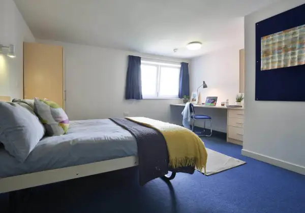 英国伯恩茅斯大学找房推荐 伯恩茅斯大学学生公寓多少钱一周