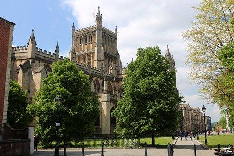 英国布里斯托租公寓 布里斯托学生公寓价格