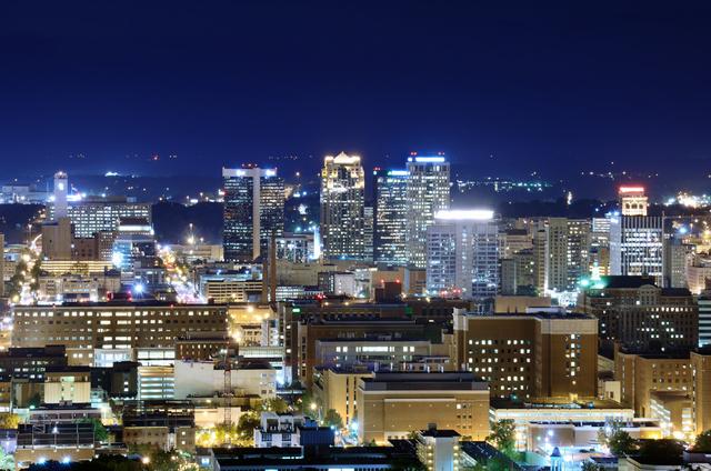 英国伯明翰留学租学生公寓 英国留学生在伯明翰怎么找学生公寓