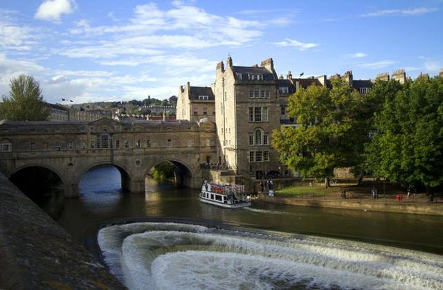 英国布里斯托留学生找房子 布里斯托学生公寓价格