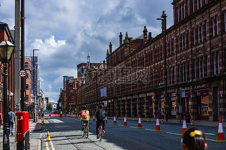 英国曼彻斯特学院住宿注意事项 曼彻斯特学院找房一个月多少钱