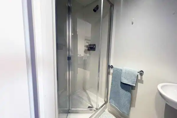 新加坡博伟国际教育学院附近住宿注意事项 博伟国际教育学院住宿贵吗