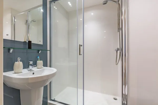 温哥华留学生住宿 加拿大留学在温哥华如何找公寓