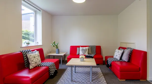 波士顿租房 | 波士顿学院留学如何租学生公寓