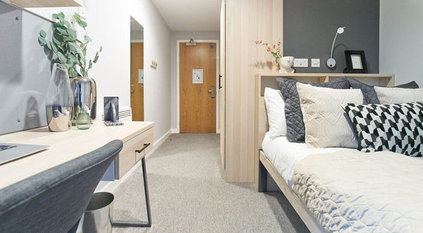 Maintenance requests for Bristol student flats,Bristol student accommodation special offers