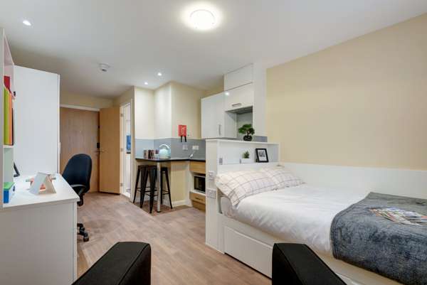 Advantages of en-suite rooms in Singapore student housing,Budget-friendly student hostels in Singapore