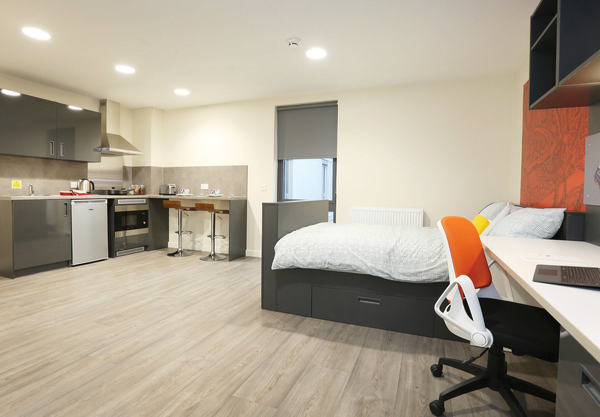 How to negotiate rent for student properties in London,Student housing offers in London