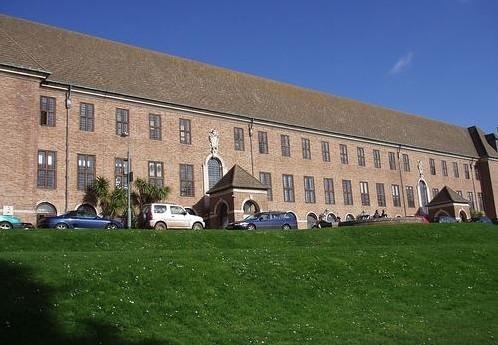 埃克塞特留学住宿 英国埃克塞特留学怎么找学生公寓