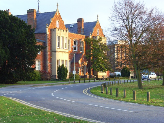 英国利物浦留学租公寓 利物浦留学怎么租房