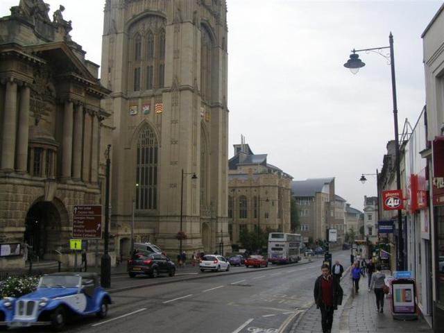 英国布里斯托租公寓 英国留学在布里斯托如何找房