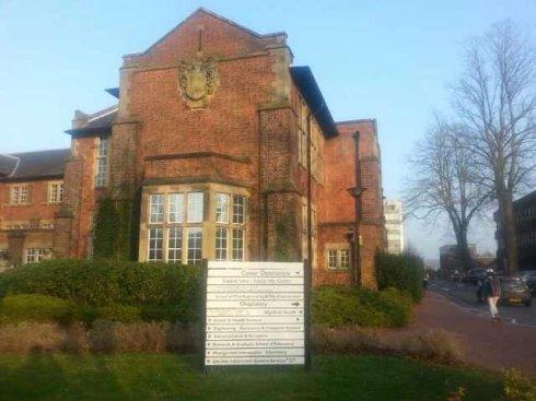 英国南安普顿留学租学生公寓 英国南安普顿留学生怎么找房子