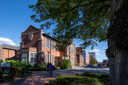 英国南安普顿留学生怎么找学生公寓 南安普顿住宿价格