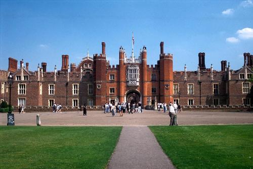英国谢菲尔德留学生租学生公寓 谢菲尔德留学如何找公寓
