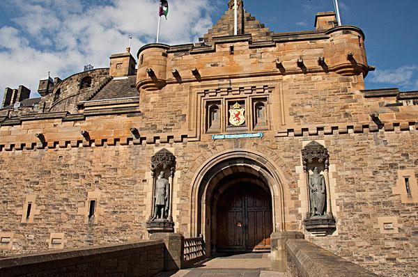 英国爱丁堡大学学生公寓推荐 爱丁堡大学租房多少钱一周