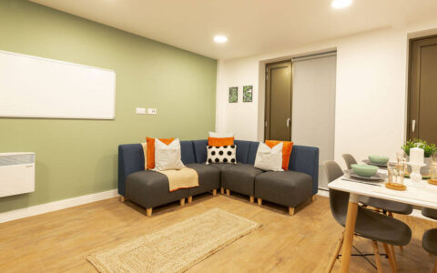 法尔茅斯大学世界排名：追求卓越，成就未来