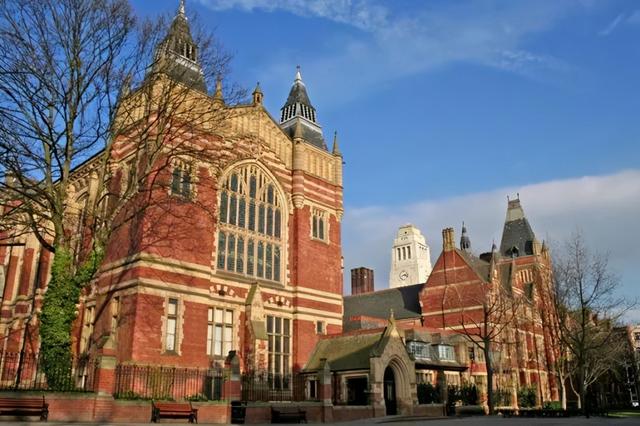 英国利兹留学找房 利兹学生公寓多少钱一周