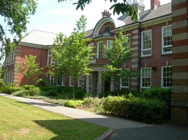 南安普顿留学生租公寓 南安普顿留学如何找学生公寓