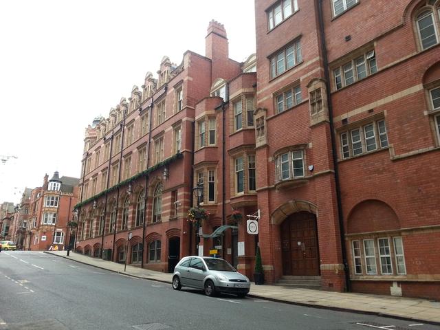 英国留学在伯明翰如何找学生公寓 伯明翰租房价格