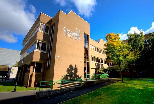 英国华威商学院学生宿舍推荐 华威商学院学生公寓一个月多少钱