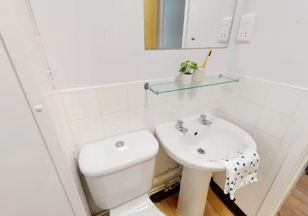 卡迪夫留学生住宿 卡迪夫学生公寓价格