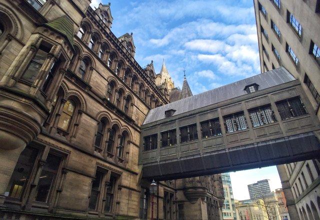 英国曼彻斯特留学生租房子 曼彻斯特留学如何找学生公寓